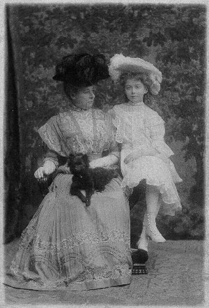 Julia Reynolds Fuller and Daughter Gertrude